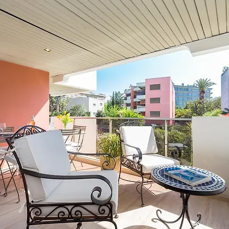 Les Jardins Du Cap Apartmán