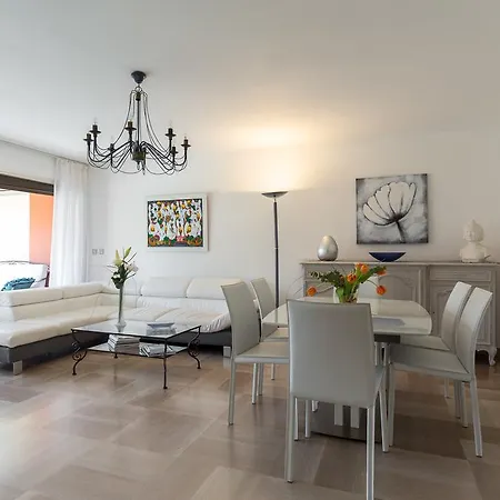 Апартаменты Les Jardins Du Cap Антиб