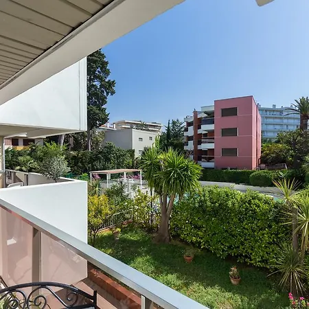 Апартаменты Les Jardins Du Cap Антиб
