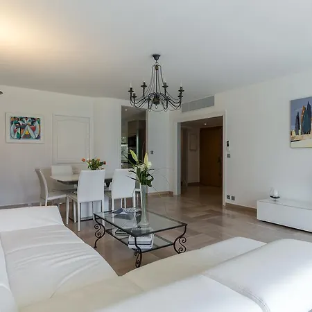 Апартаменты Les Jardins Du Cap Антиб