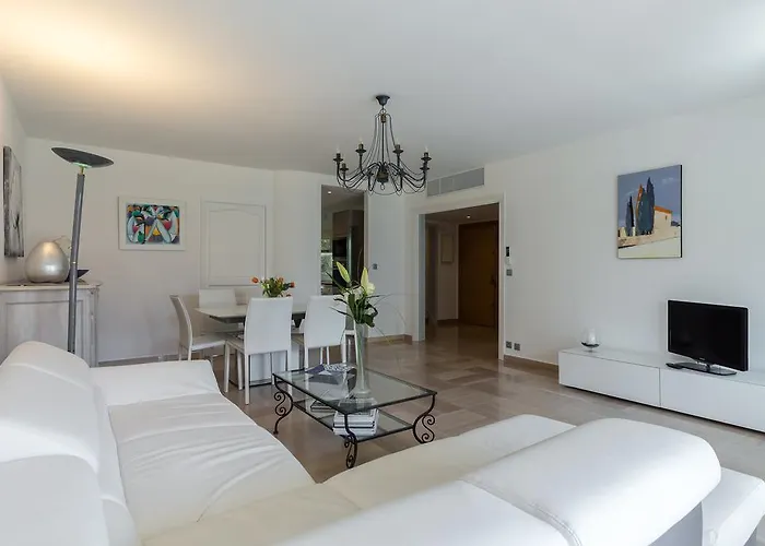 Apartment Les Jardins Du Cap Antibes